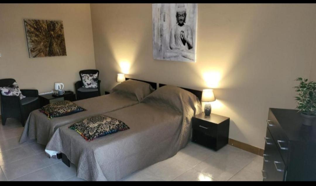Lotus Guest House Malta Gzira Habitación foto